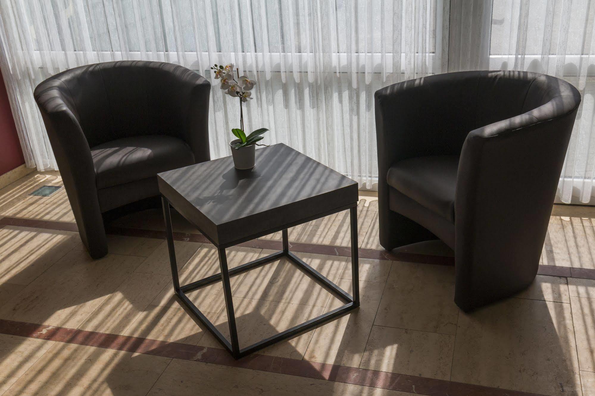 Park Hotel Kelmis Buitenkant foto